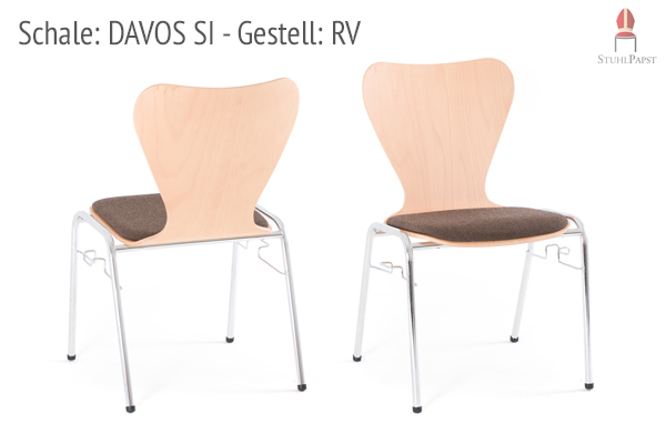 Stapelbare Armlehnenstühle mit Holzsitzschale